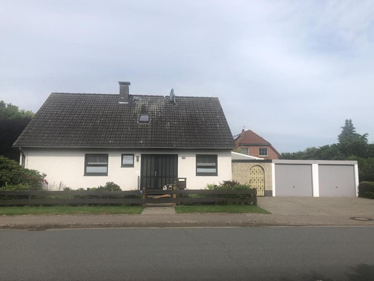 Ferienwohnung Viezens Neustadt am Rübenberge Exterior foto